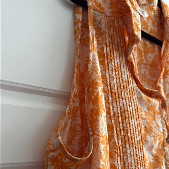 Terra & Sky Orange Sleeveless Blouse with Notched Collar - Picture 5 of 6